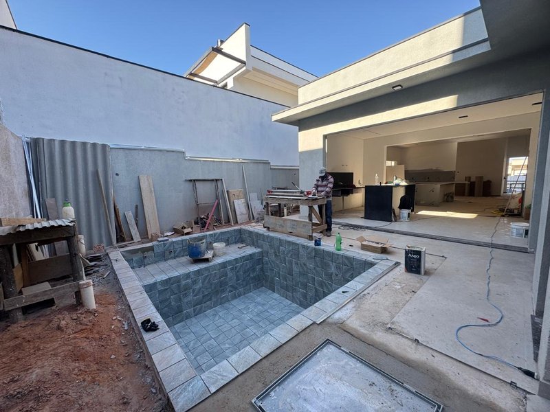 CASA TÉRREA EM FASE DE OBRA NA REGIÃO DO ALPHAVILLE, ACEITA PERMUTA Avenida Marcelo Fiolo Pupo de Campos Ferreira Campinas - 