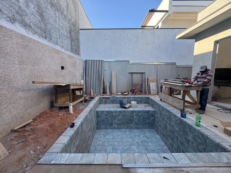 CASA TÉRREA EM FASE DE OBRA NA REGIÃO DO ALPHAVILLE, ACEITA PERMUTA Avenida Marcelo Fiolo Pupo de Campos Ferreira Campinas - 
