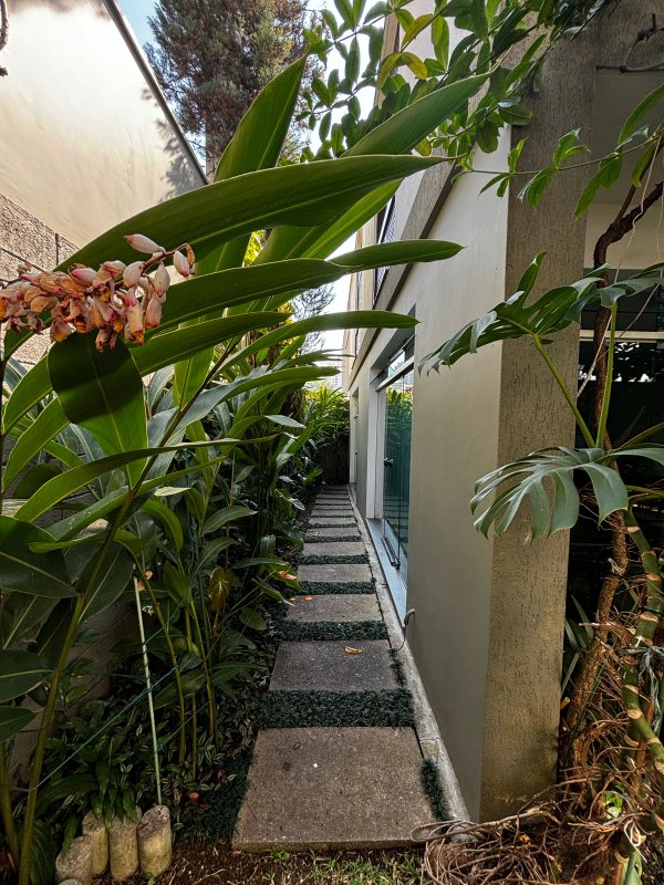 Casa Vila Mariana com Incrível Área Verde Rua Doutor Mário Cardim São Paulo - 