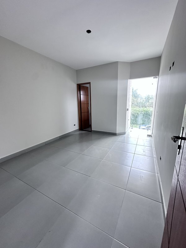 BELO IMOVEL EM CAIEIRAS - 2 SUITES e 3 VAGAS Rua Luiz Decresci Caieiras - 