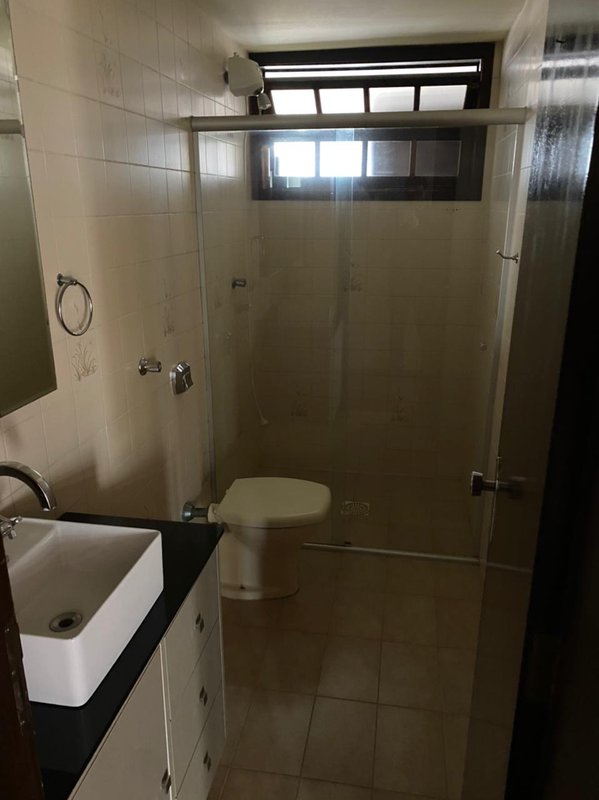 APARTAMENTO COM 1 SUÍTE MAIS 2 DORMITÓRIOS NO CENTRO - Brusque - 