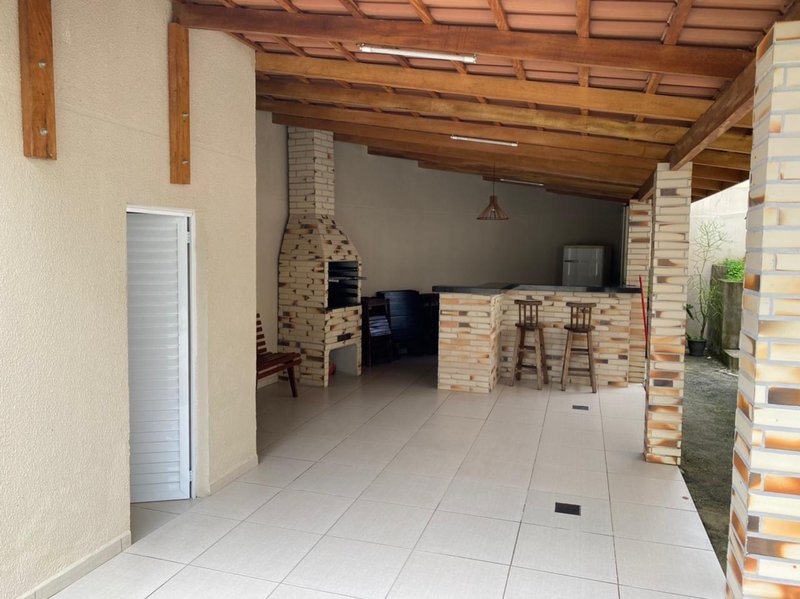 APARTAMENTO COM 1 SUÍTE MAIS 2 DORMITÓRIOS NO CENTRO - Brusque - 