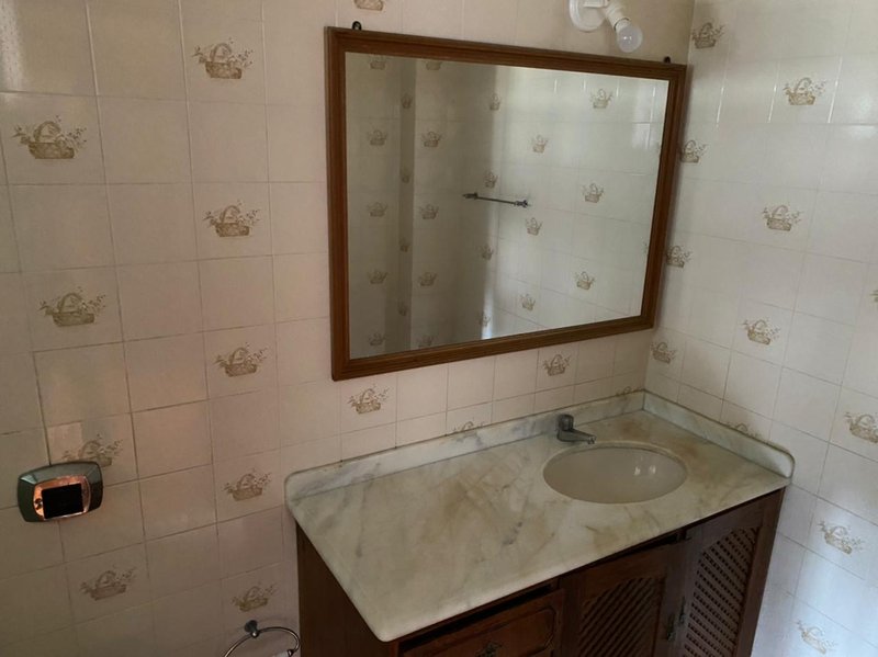 APARTAMENTO COM 1 SUÍTE MAIS 2 DORMITÓRIOS NO CENTRO - Brusque - 