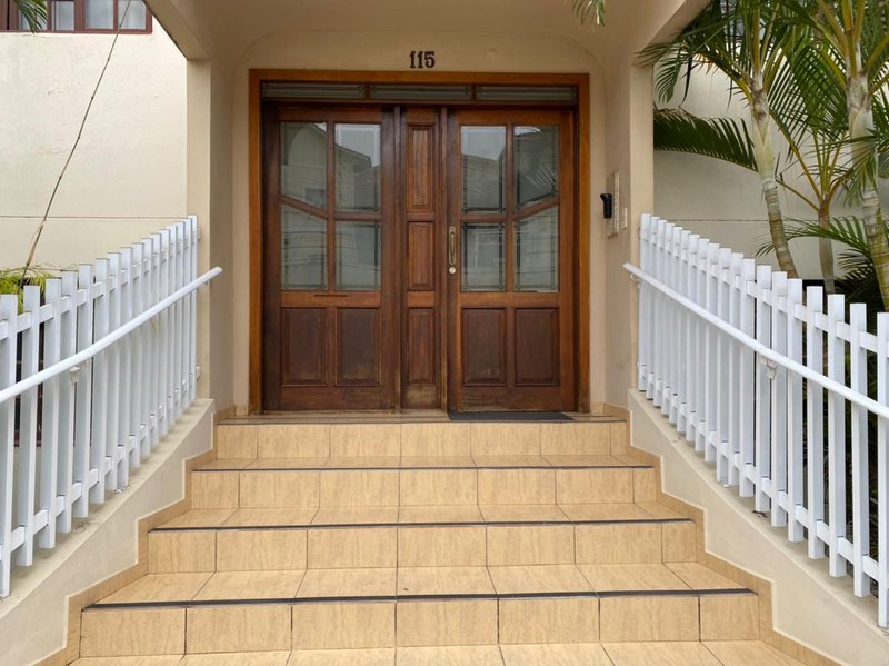 APARTAMENTO COM 1 SUÍTE MAIS 2 DORMITÓRIOS NO CENTRO - Brusque - 