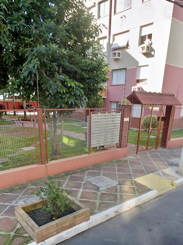 R$ 212.000 - ÓTIMO APARTAMENTO - 62M2 - 3 DORM - SEMIMOBILIADO - 1 VAGA Rua Figueredo Mascarenhas Porto Alegre - 