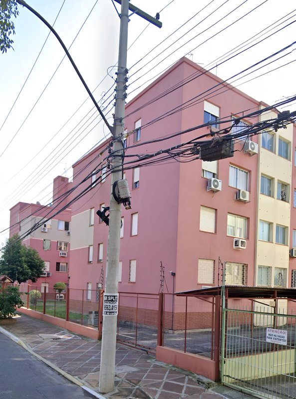 R$ 212.000 - ÓTIMO APARTAMENTO - 62M2 - 3 DORM - SEMIMOBILIADO - 1 VAGA Rua Figueredo Mascarenhas Porto Alegre - 