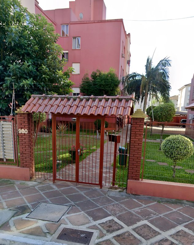 R$ 212.000 - ÓTIMO APARTAMENTO - 62M2 - 3 DORM - SEMIMOBILIADO - 1 VAGA Rua Figueredo Mascarenhas Porto Alegre - 