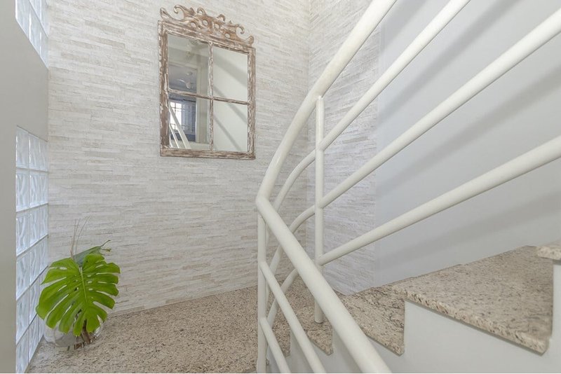 Casa ESC 267 Casa 610191048-13 1 suíte 304m² Charruas Porto Alegre - 