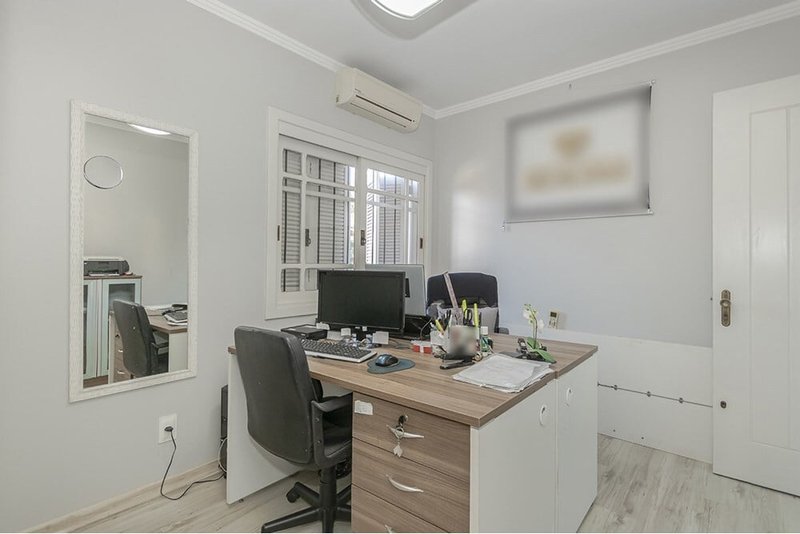 Casa ESC 267 Casa 610191048-13 1 suíte 304m² Charruas Porto Alegre - 