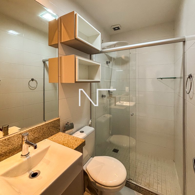 Lindo apartamento de 2 quartos com suíte e localização privilegiada na Praia da Costa Rua Romero Lofego Botelho Vila Velha - 