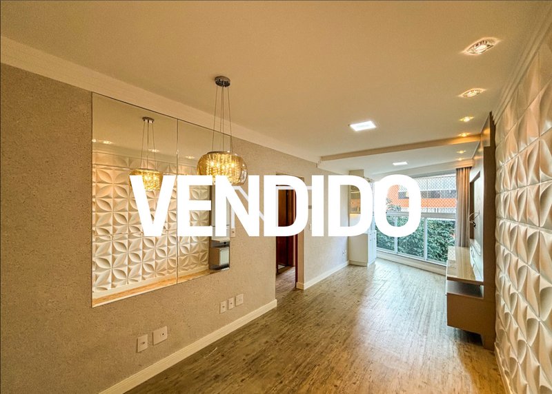 Lindo apartamento de 2 quartos com suíte e localização privilegiada na Praia da Costa Rua Romero Lofego Botelho Vila Velha - 