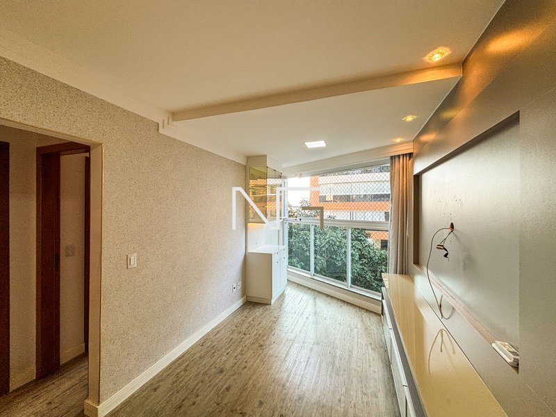 Lindo apartamento de 2 quartos com suíte e localização privilegiada na Praia da Costa Rua Romero Lofego Botelho Vila Velha - 