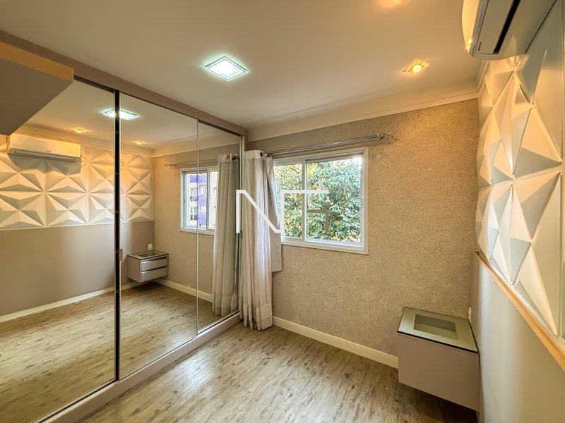 Lindo apartamento de 2 quartos com suíte e localização privilegiada na Praia da Costa Rua Romero Lofego Botelho Vila Velha - 