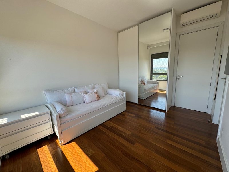 Apartamento de Luxo com Vista Eterna Avenida Professor Frederico Herman Júnior  São Paulo - 