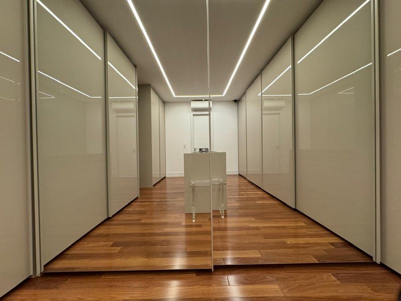 Apartamento de Luxo com Vista Eterna Avenida Professor Frederico Herman Júnior  São Paulo - 