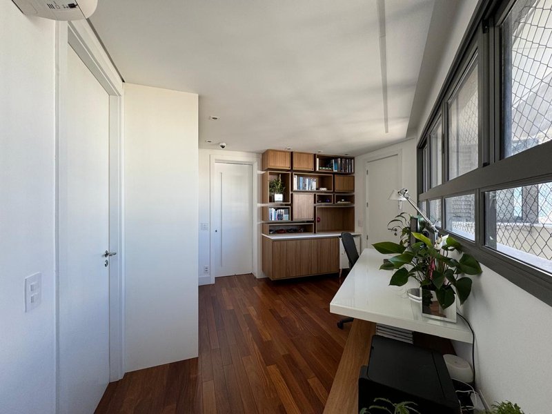 Apartamento de Luxo com Vista Eterna Avenida Professor Frederico Herman Júnior  São Paulo - 