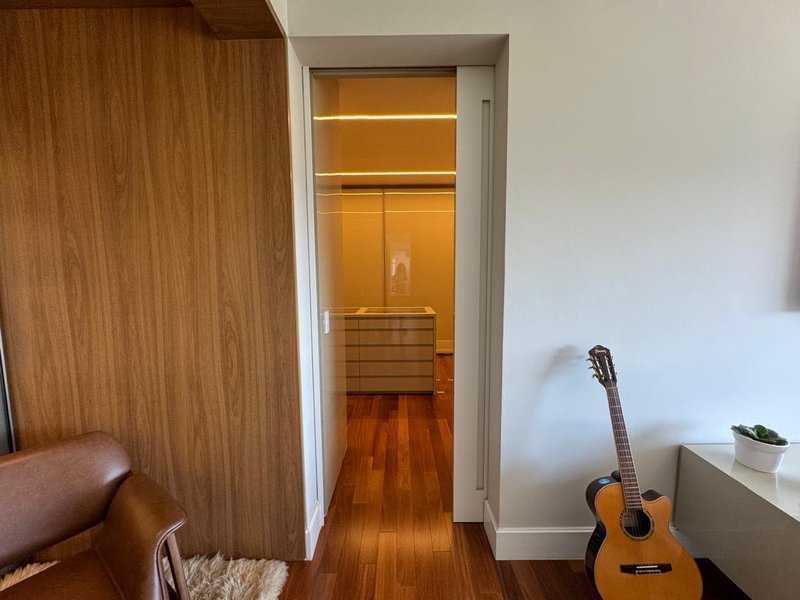 Apartamento de Luxo com Vista Eterna Avenida Professor Frederico Herman Júnior  São Paulo - 