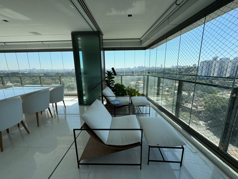 Apartamento de Luxo com Vista Eterna Avenida Professor Frederico Herman Júnior  São Paulo - 
