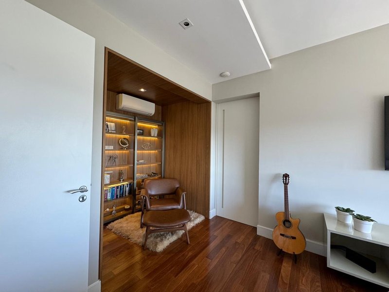 Apartamento de Luxo com Vista Eterna Avenida Professor Frederico Herman Júnior  São Paulo - 
