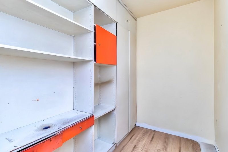 R$ 1.030.000 - EDIFÍCIO LOUVRE - ENORME APARTAMENTO - 190M2 - 3 DORM - SUÍTE - 1 VAGA Rua Duque de Caxias Porto Alegre - 