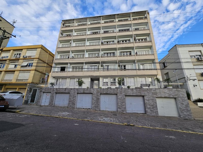 Apartamento com 1 dormitório á 50m da Av Ipiranga R. Dário Pederneiras - Petrópolis Porto Alegre - 