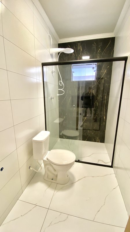 CASA COM 1 SUÍTE MAIS 1 DORMITÓRIO NO BAIRRO SÃO JOÃO - Brusque - 