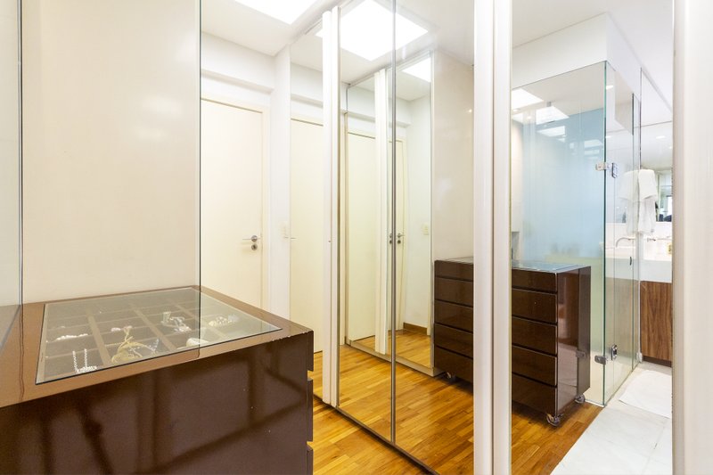 Apartamento de Alto Padrão - 380m² - Higienópolis - São Paulo - 