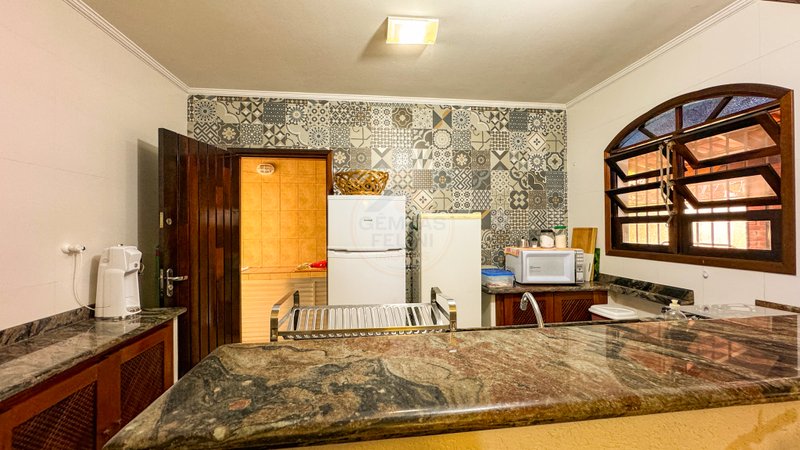 Casa familiar apenas 150m da Praia de Juquehy - LOCAÇÕES POR TEMPORADA - São Sebastião - 