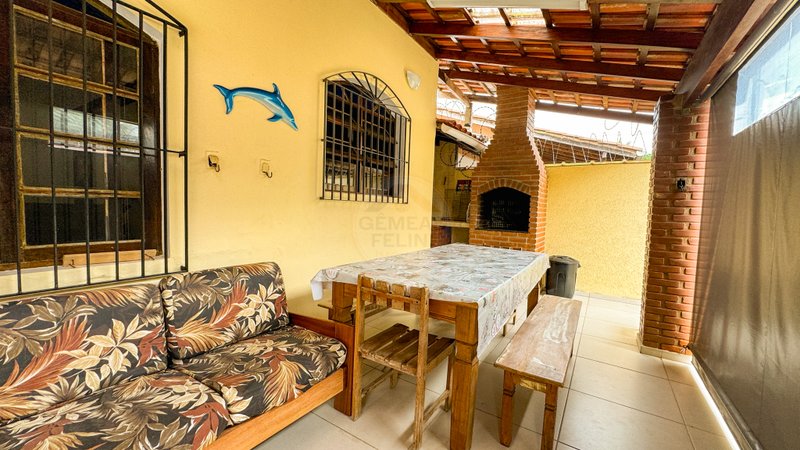 Casa familiar apenas 150m da Praia de Juquehy - LOCAÇÕES POR TEMPORADA - São Sebastião - 