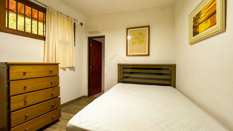 Casa familiar apenas 150m da Praia de Juquehy - LOCAÇÕES POR TEMPORADA - São Sebastião - 