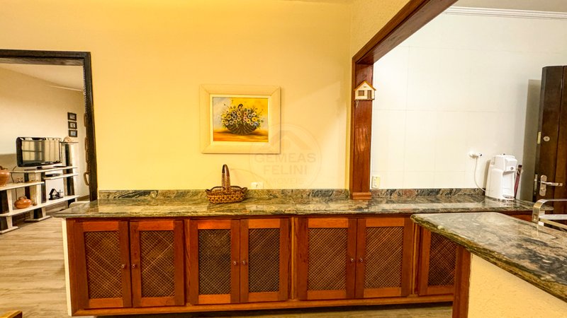Casa familiar apenas 150m da Praia de Juquehy - LOCAÇÕES POR TEMPORADA - São Sebastião - 