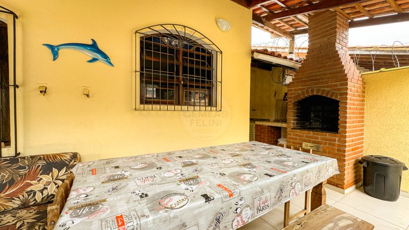 Casa familiar apenas 150m da Praia de Juquehy - LOCAÇÕES POR TEMPORADA - São Sebastião - 