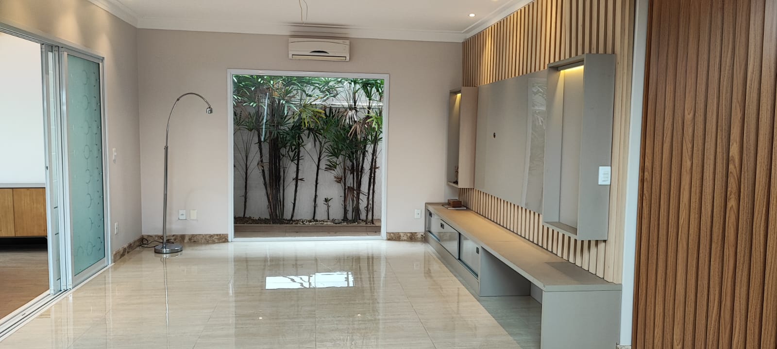 Casa com 4 dormit&oacute;rios &agrave; venda,305 m&sup2; - Condom&iacute;nio Mont Blanc - Sorocaba- SP Rua Antônio Annunciato Sorocaba - 