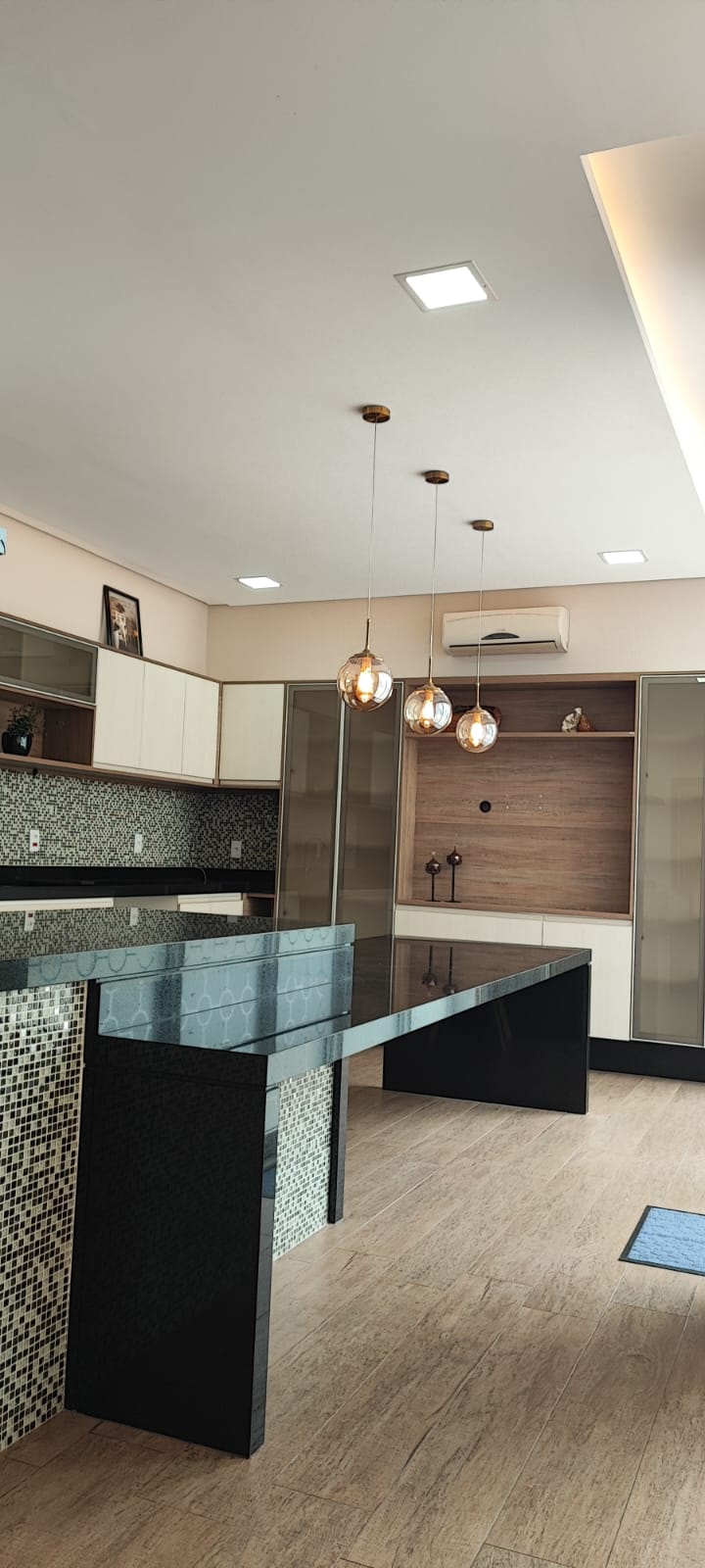 Casa com 4 dormit&oacute;rios &agrave; venda,305 m&sup2; - Condom&iacute;nio Mont Blanc - Sorocaba- SP Rua Antônio Annunciato Sorocaba - 