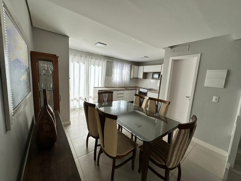 PRONTA E MOBILIADA | R$ 950.000 | 3 DORM | 1 SUÍTE | 110m2 | 2 VAGAS | Xangri-lá | RS Avenida Paraguassu Xangri-lá - 