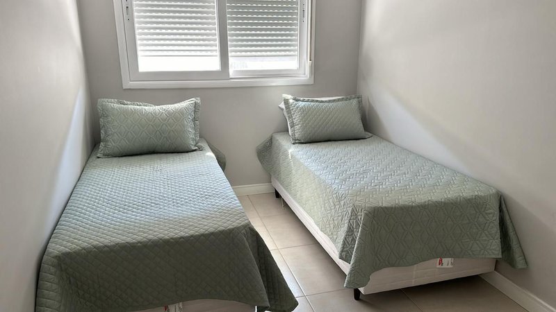 PRONTA E MOBILIADA | R$ 950.000 | 3 DORM | 1 SUÍTE | 110m2 | 2 VAGAS | Xangri-lá | RS Avenida Paraguassu Xangri-lá - 