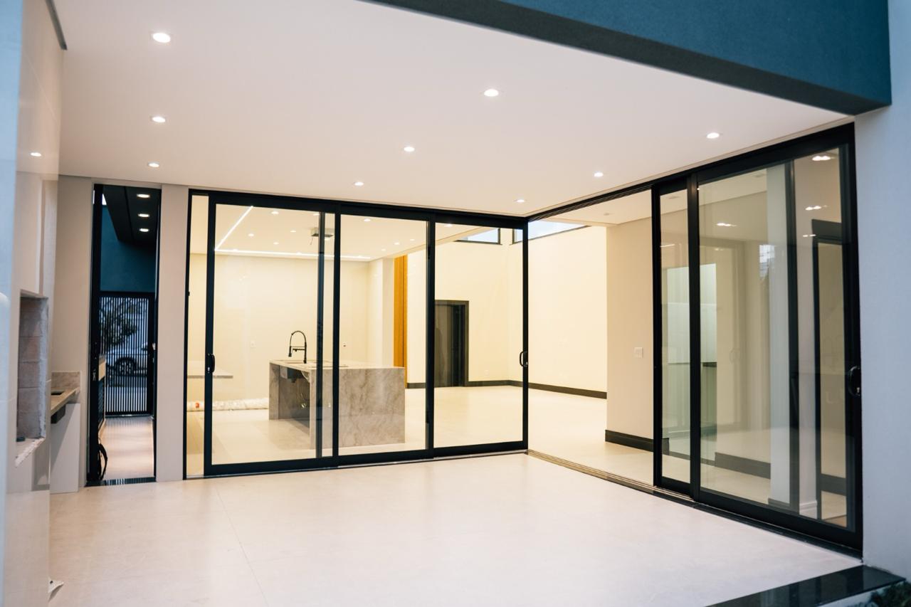 Casa com 3 dormit&oacute;rios &agrave; venda,247 m&sup2; - Condom&iacute;nio Mont Blanc - Sorocaba- SP Rua Antônio Annunciato Sorocaba - 