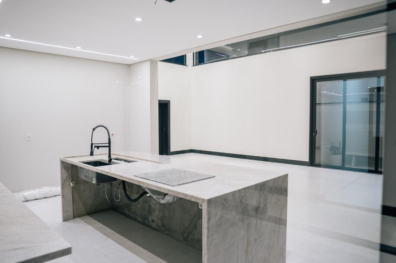 Casa com 3 dormit&oacute;rios &agrave; venda,247 m&sup2; - Condom&iacute;nio Mont Blanc - Sorocaba- SP Rua Antônio Annunciato Sorocaba - 