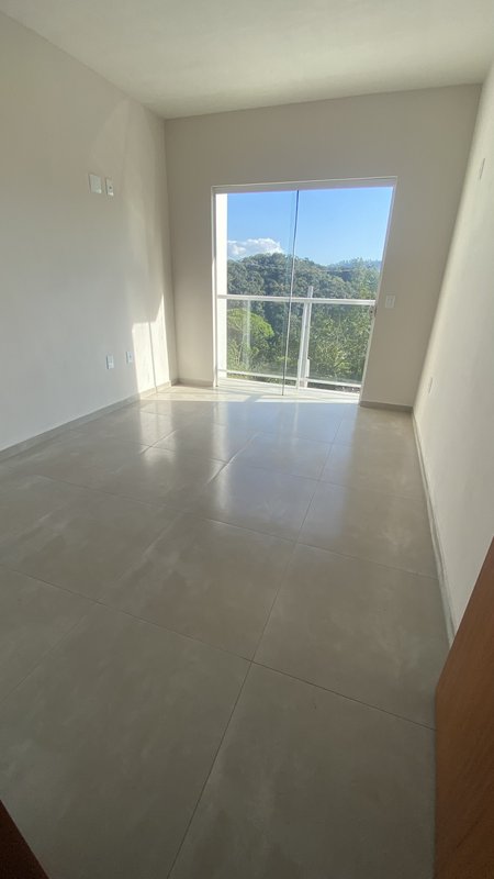 SOBRADO COM 2 DORMITÓRIOS NA AGUAS CLARAS  Brusque - 