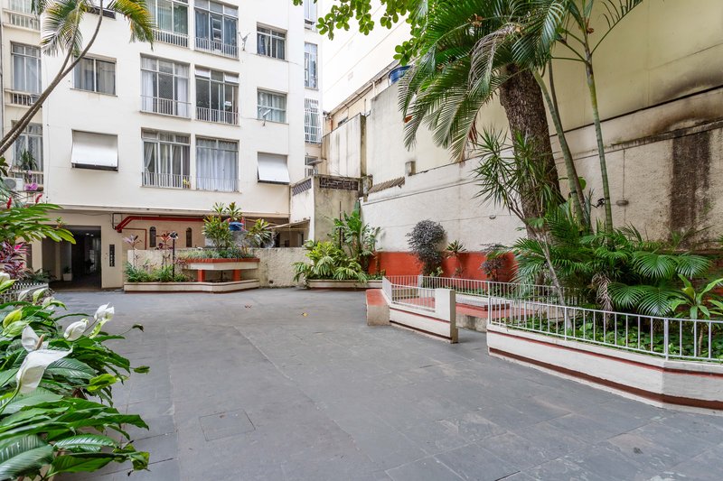 Um cantinho acolhedor no melhor do Flamengo! Rua Marquês de Abrantes Rio de Janeiro - 