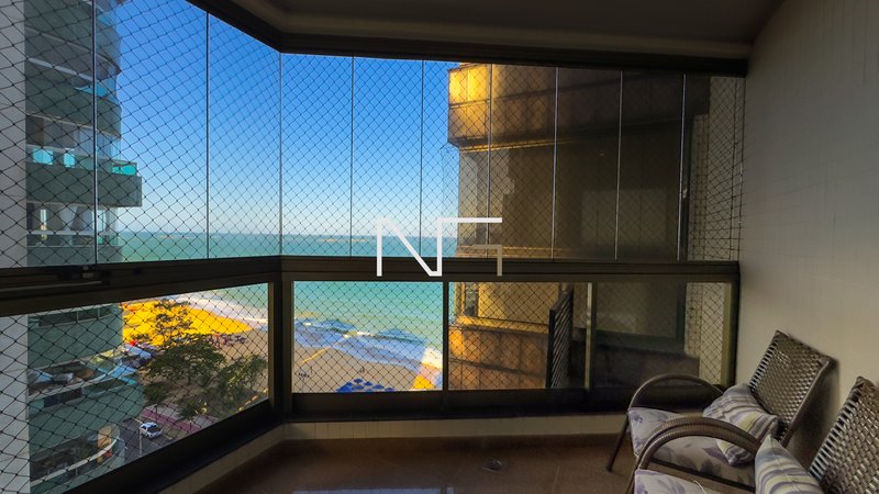 3 suítes frente ao mar: Viva a experiência de um apartamento com vista deslumbrante Avenida Estudante José Júlio de Souza Vila Velha - 