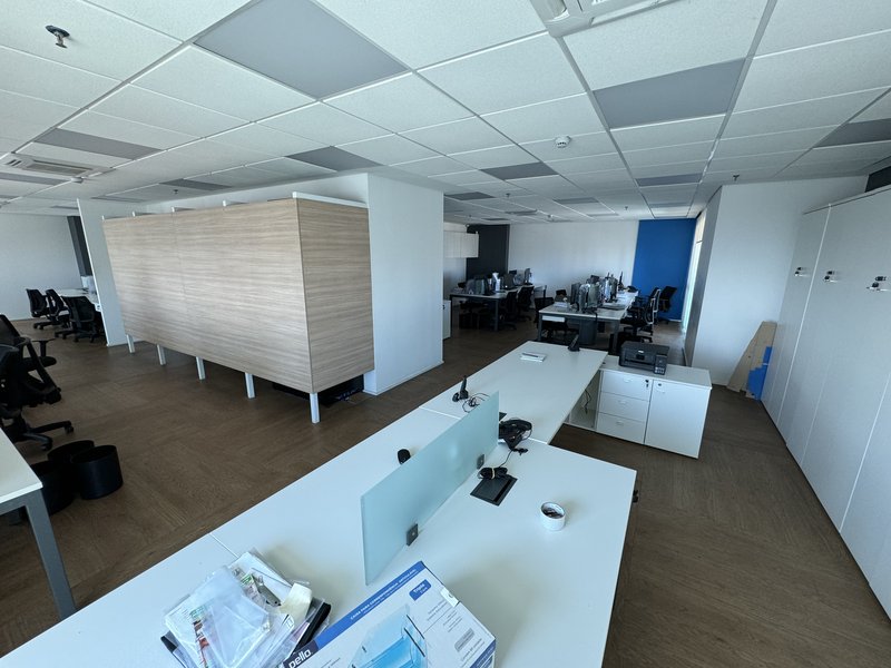 Conjunto Comercial Unificado 223m² na Vila Carrão 6 vagas Avenida Conselheiro Carrão São Paulo - 