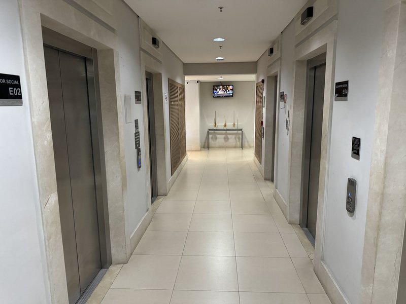 Conjunto Comercial Unificado 223m² na Vila Carrão 6 vagas Avenida Conselheiro Carrão São Paulo - 