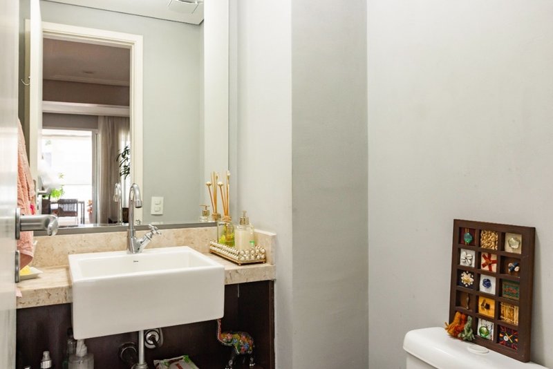 Apartamento a venda - Itaim Bibi - 3 suítes 187m² Dr Renato Paes de Barros São Paulo - 