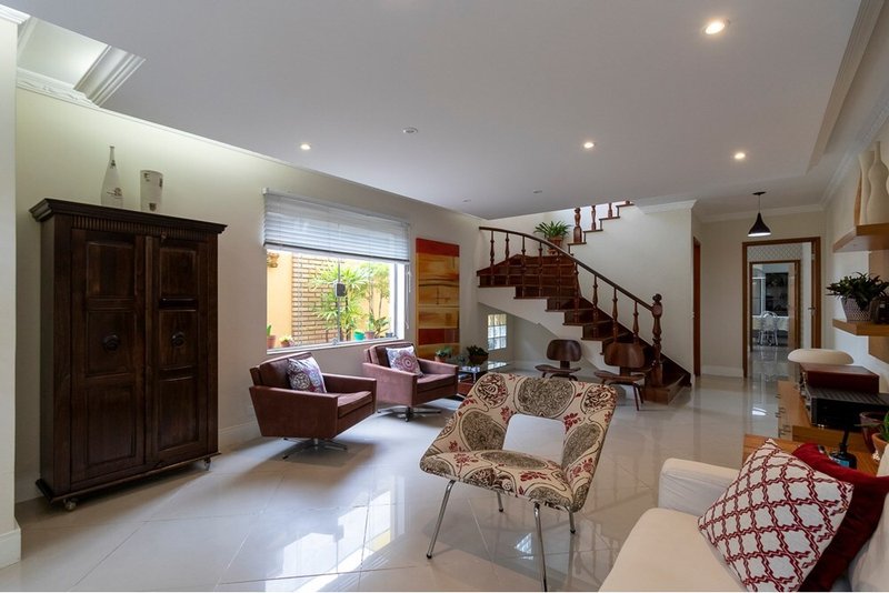 Casa a venda - Vila Guaraní - 3 suítes 318m² Av. Leonardo da Vinci São Paulo - 