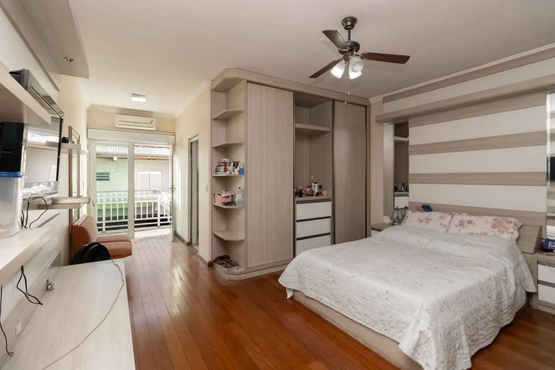Casa a venda - Cambucí -  4 suítes 622m² R. Sen. Carlos Teixeira de Carvalho São Paulo - 