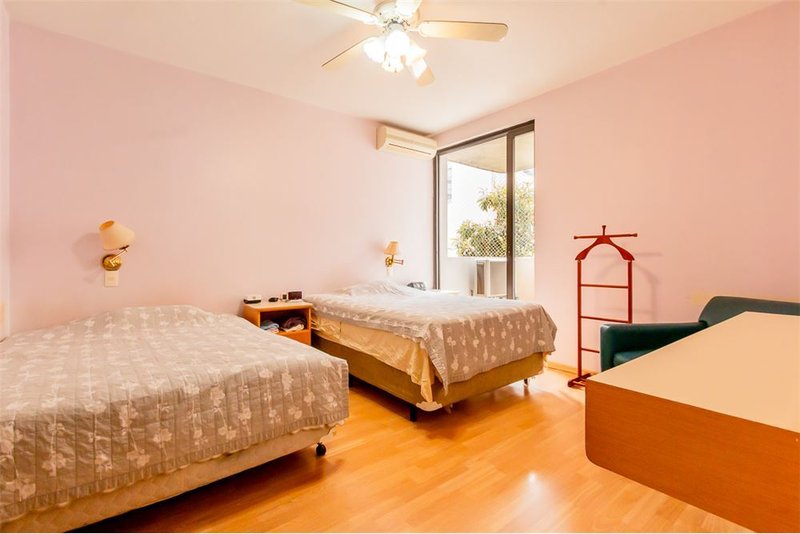 Apartamento a venda - Jardim Paulista - 3 suítes 287m² Al. Itu São Paulo - 