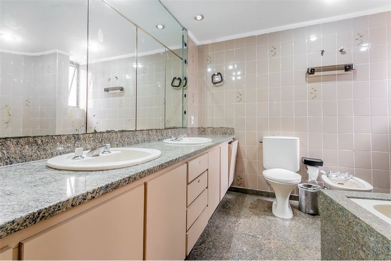 Apartamento a venda - Jardim Paulista - 3 suítes 287m² Al. Itu São Paulo - 