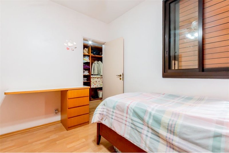 Apartamento a venda - Jardim Paulista - 3 suítes 287m² Al. Itu São Paulo - 