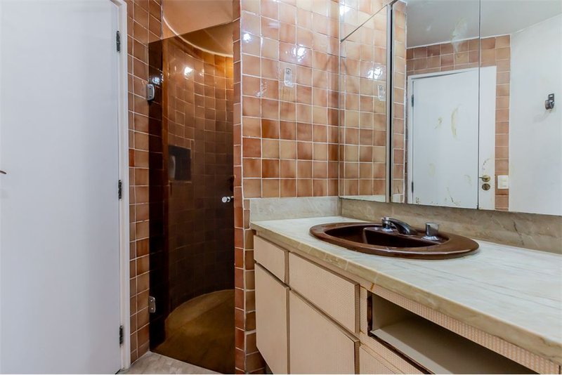 Apartamento a venda - Jardim Paulista - 3 suítes 287m² Al. Itu São Paulo - 